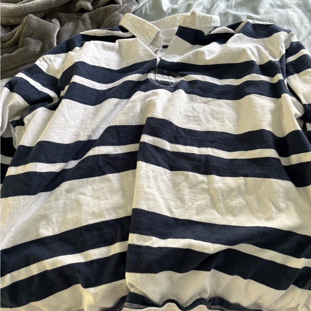 American Eagle Outfitters Classic White Shirt